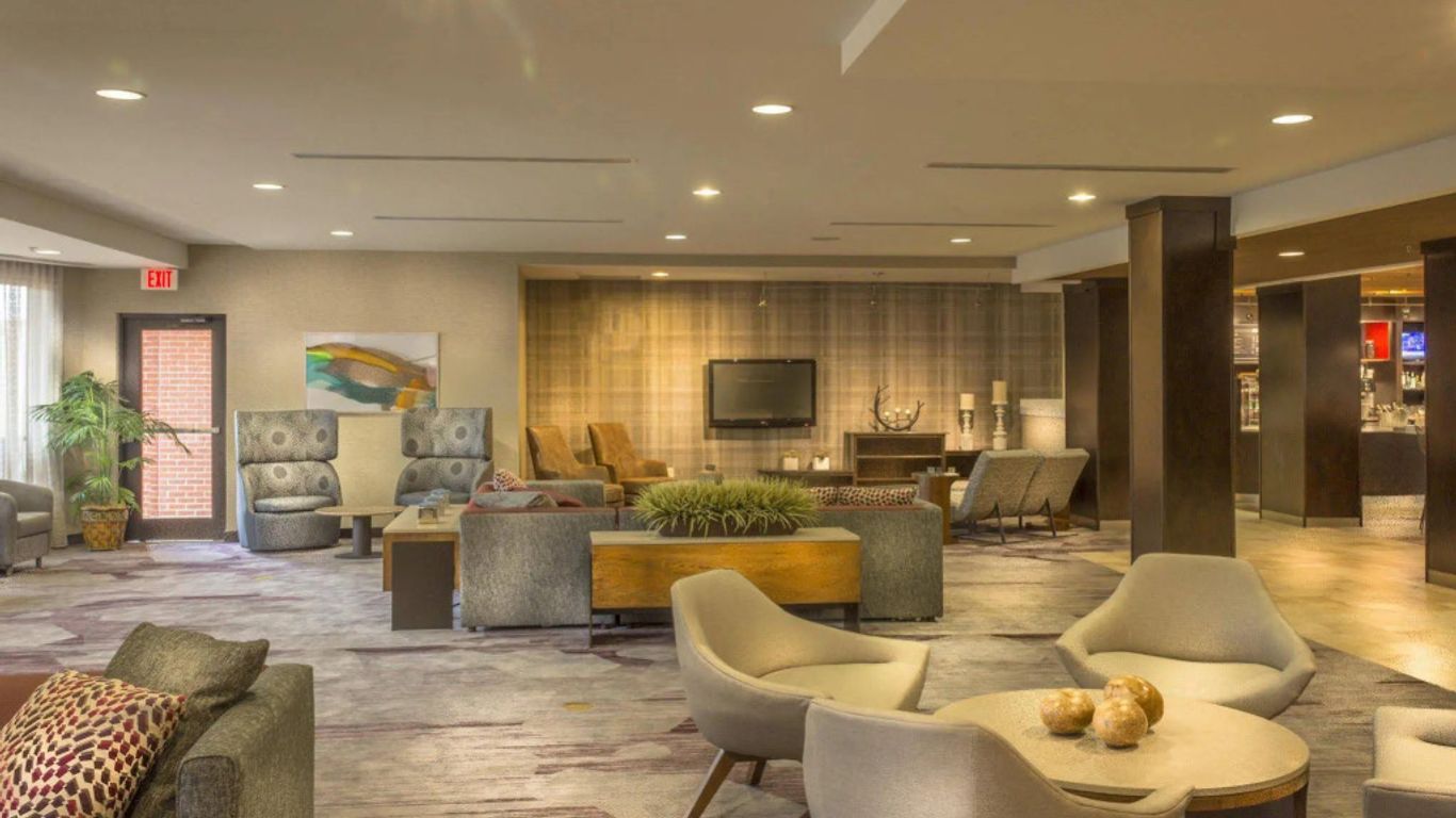 Courtyard by Marriott Greensboro Airport