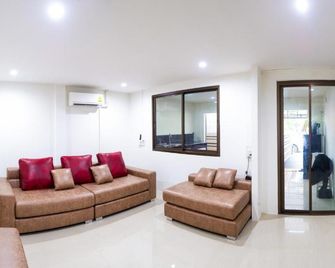 Baan Pak Hadd Jao Sea Wind2 - Ban Hat Chao Samran Nai - Living room