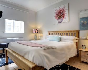 St. Aiden's Guesthouse - Dublin - Bedroom