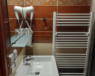 Penzion Country Steak Restaurant - Lanškroun - Bathroom