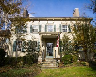 Inn at Glencairn - Princeton - Building
