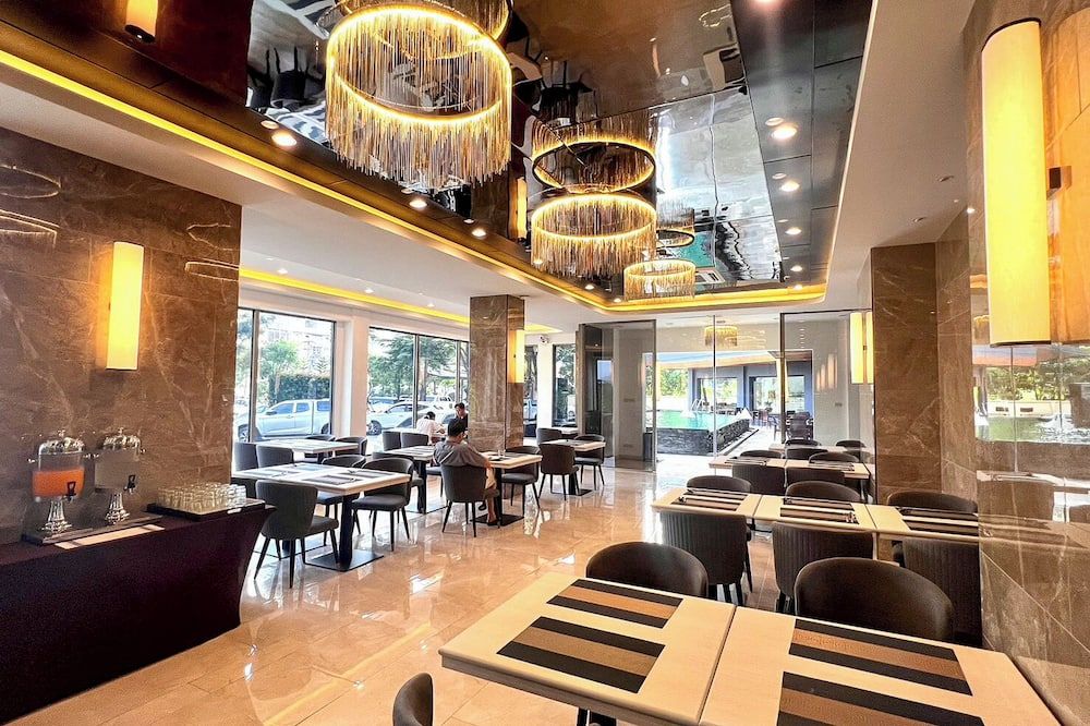 ذا براود إكسكلوسيف هوتل