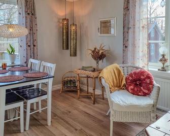 Nice Home In Ulricehamn With Wifi - Ulricehamn - Eetruimte