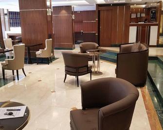 Al Muntazah Plaza Hotel - Doha - Lounge