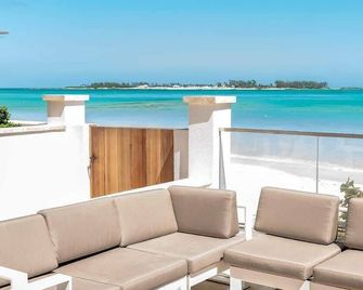 Stunning Oceanview 2 Bed Condo At One Cable Beach - Nassau - Balcony