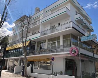 Hotel Augustus - Gatteo a Mare - Edificio