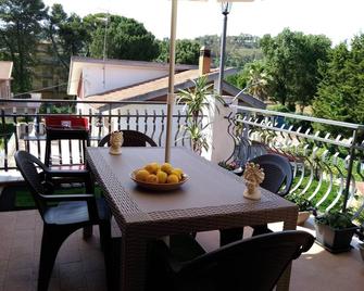 La Casa del Lago Pergusa Lake Home - Enna - Balcony