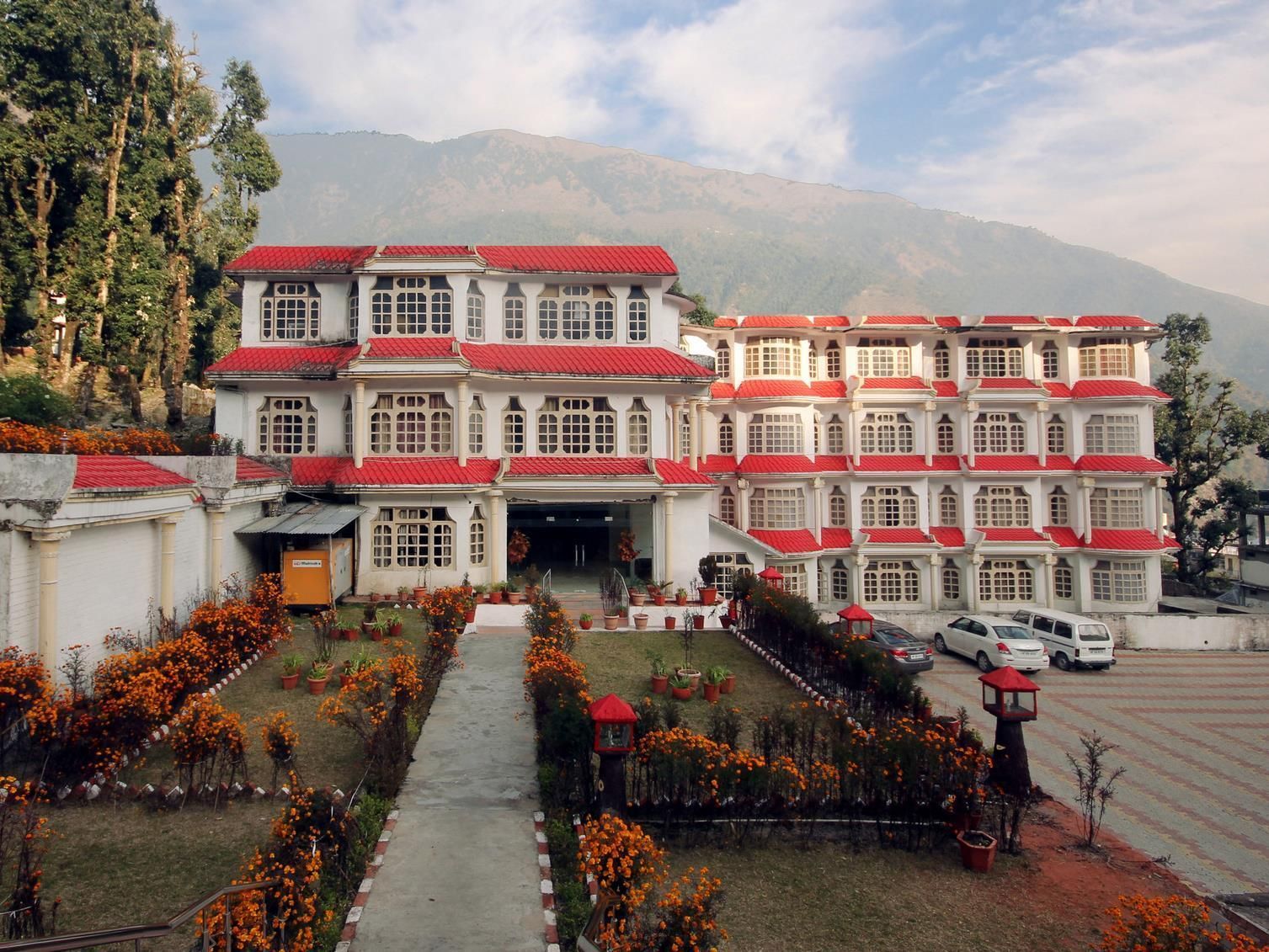 Royal Palace Resorts - דרמאסאלה - בניין