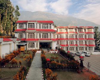 Royal Palace Resorts - דרמאסאלה - בניין