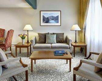 أدينا هيريتيدج كريستيرش - تشريستتشورتش - غرفة معيشة