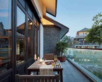 Moonrise Hotels Resorts - Deyang - Balcony