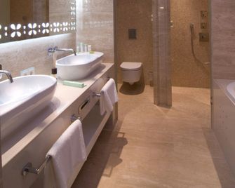 Ketschauer Hof - Deidesheim - Bathroom