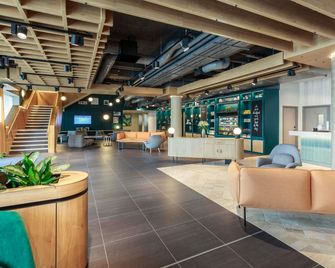 Novotel Cambridge North - Cambridge - Lobby