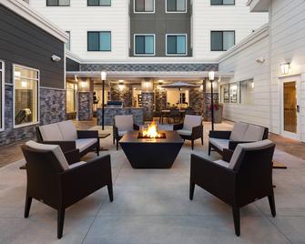 Residence Inn By Marriott East Peoria - East Peoria - Патіо