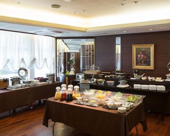 Rihga Hotel Zest Takamatsu - Takamatsu - Buffet