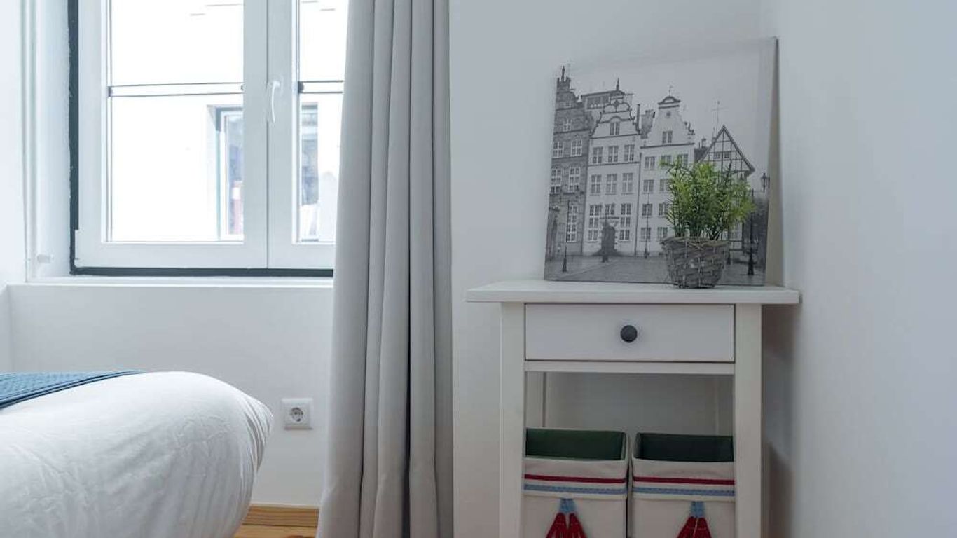 Lisbon Downtown By 262