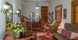 Hostal Casa Perla - Cienfuegos - Sala de estar