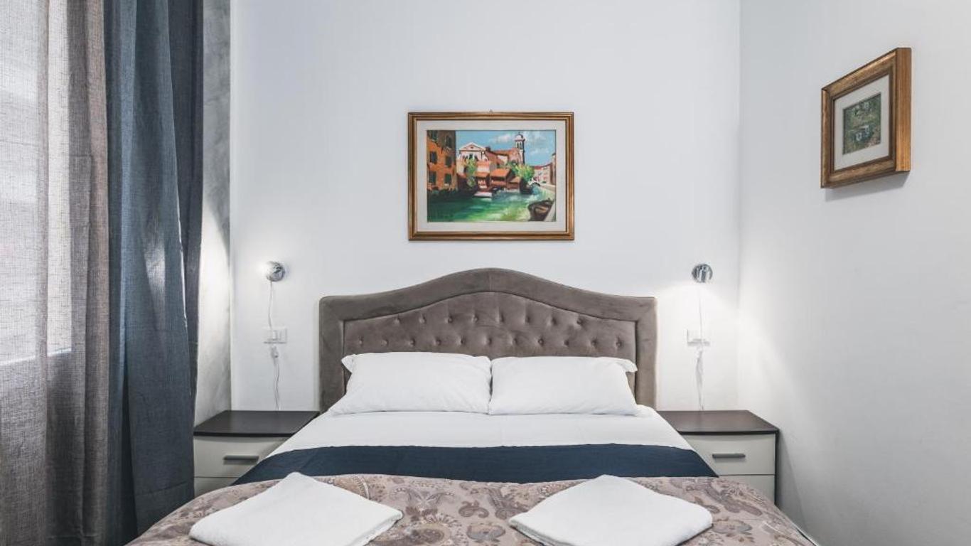 Bulldog Station Apartments With Private
