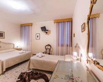 Ca' Leon D'Oro - Venice - Bedroom