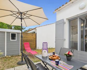 750m de la plage- Studio avec petit jardin pour 2 - La Tranche-sur-Mer - Patio