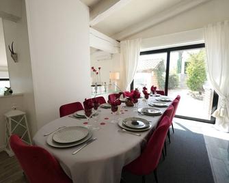 Villa Near Monaco - Sea View - Mónaco - Comedor