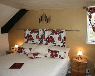 Tudor Cottage - Minehead - Bedroom