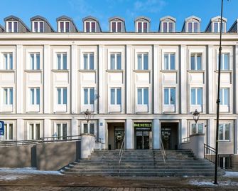 B&B HOTEL Kalisz Centrum - Kalisz - Edificio