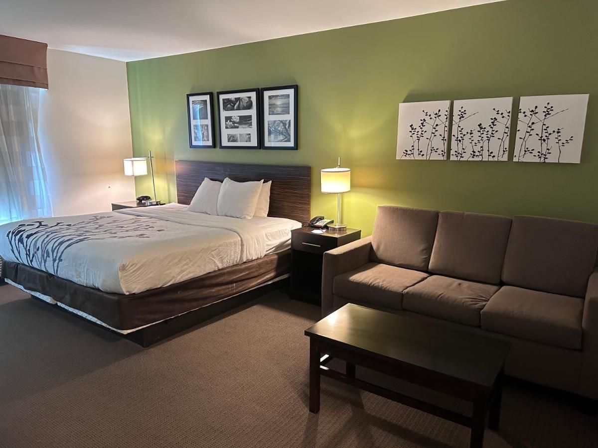 Sleep Inn & Suites Gulfport thumbnail 3
