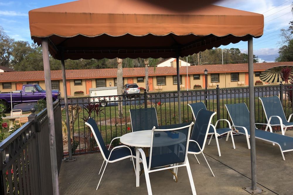 Silver Princess Motel thumbnail 2