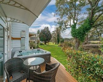 Two Rivers Ohakune - Boutique Lodge - Ohakune - Patio