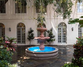 Casa De Palmas, Trademark Collection by Wyndham - McAllen - Budynek