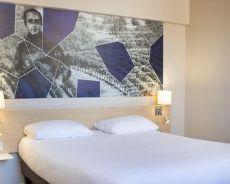 Brit Hotel Mâcon Centre Gare - Mâcon - Habitación
