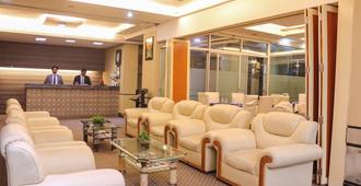 Hotel Afford Inn - Dacca - Lobby