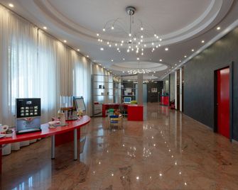 Hotel Toscanini - Parma - Lobby