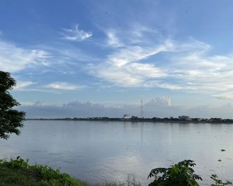 Mekong Hotel - Thakhèk - Outdoors view