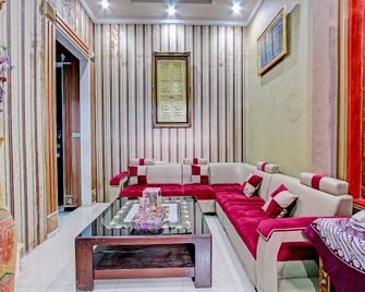 OYO 92294 Amole Homestay Syariah - Cilacap - Lobby