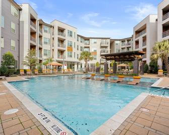 Kasa Love Field-Medical District Dallas - Dallas - Pool
