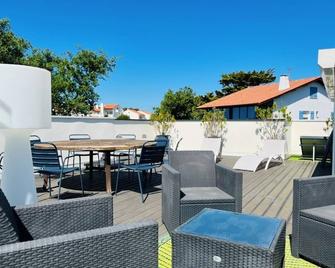 House and Rooftop 80 m2 Sea view, Garden. Beach 100 m, golf course 300 m - Anglet - Innenhof
