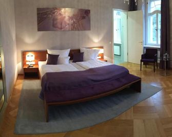 Hotel Schloss Rabenstein - Chemnitz - Slaapkamer