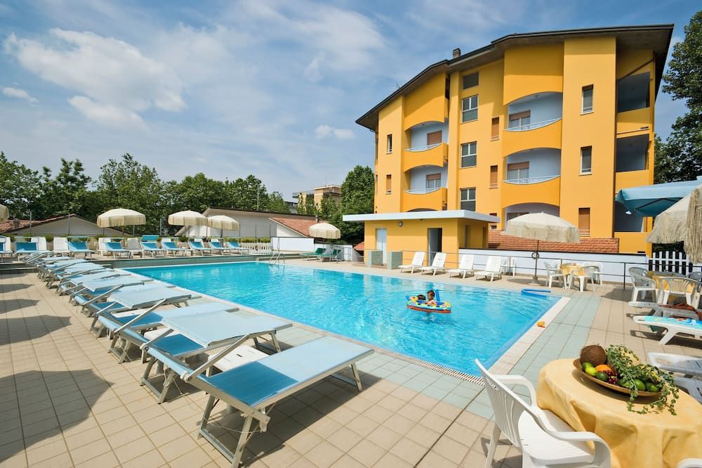 Hotel & Residence Parador - Cesenatico - Pool