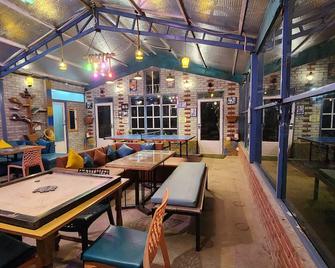 Viewtoria Resorts - Dhanaulti - Restaurante