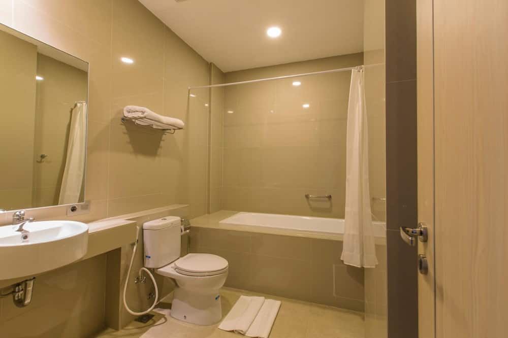 Sparks Odeon Sukabumi, Artotel Curated - Sukabumi - Bad