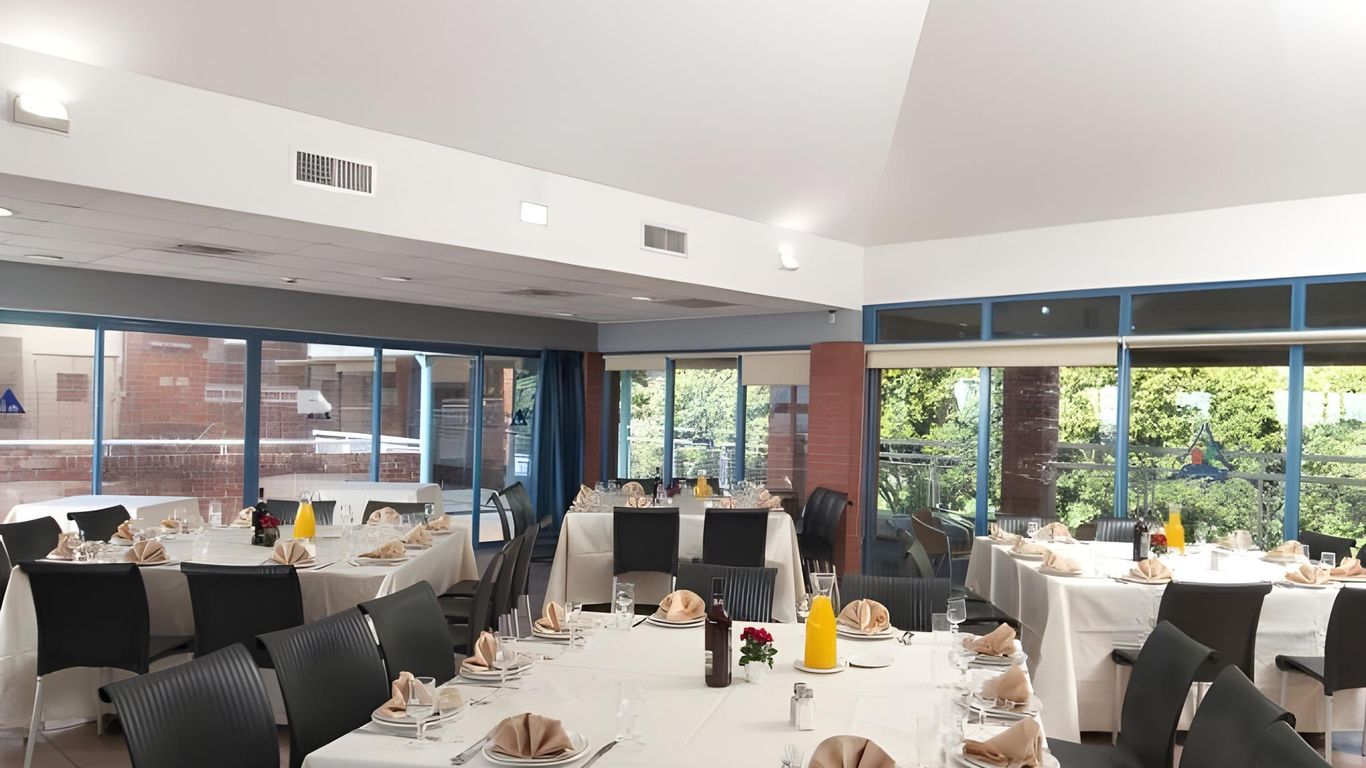 هاي - شلومي هوستل