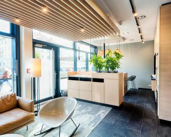 B&B Hotel München-Moosach - Múnich - Recepción
