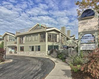 Pointes North Inn 106 | Comfort in Downtown Charlevoix | Indoor/Outdoor Pool - Charlevoix - Building