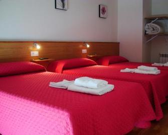 Pensión A Solaina - Amenal - Bedroom