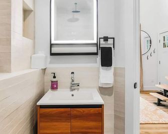 Covelet Hideaway - Blaine