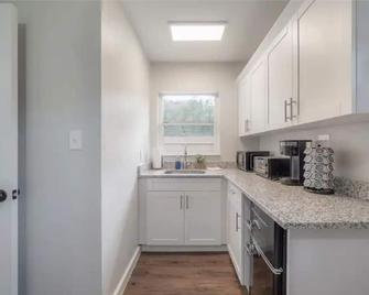 Boho Suite! Near Downtown And Foodie Hotspots - Tampa - Kuchnia