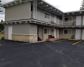 The Simplicity Inn - Marshfield - Building