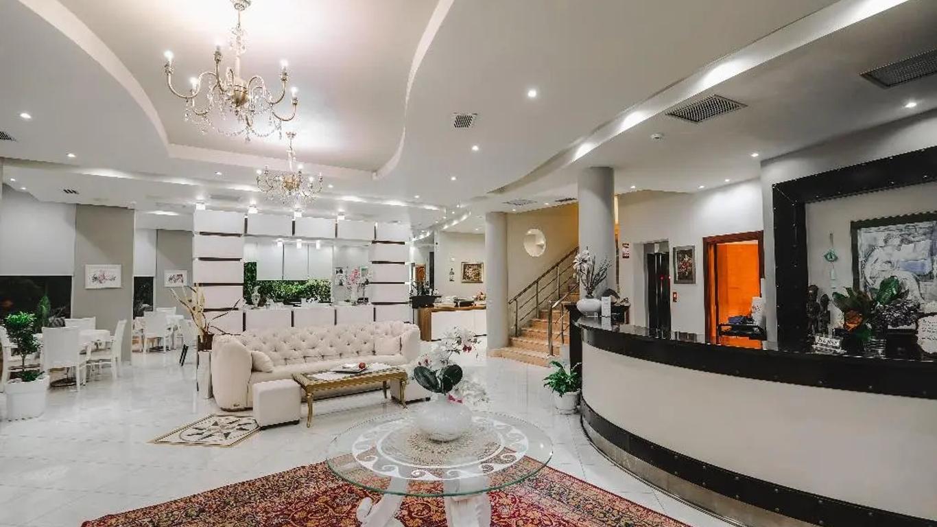 Hotel Oasis